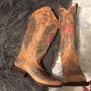 Corral boots